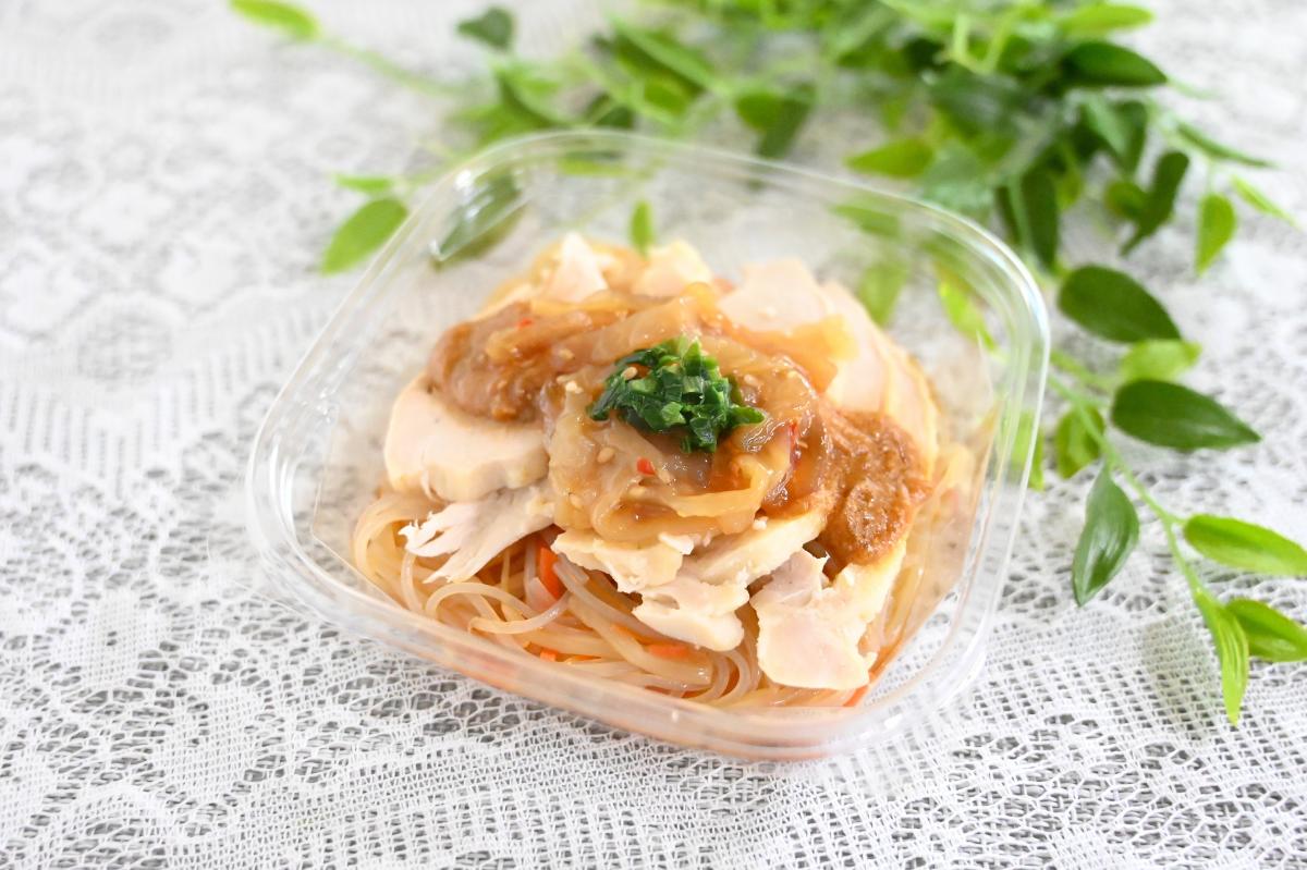 蒸し鶏と中華くらげ
