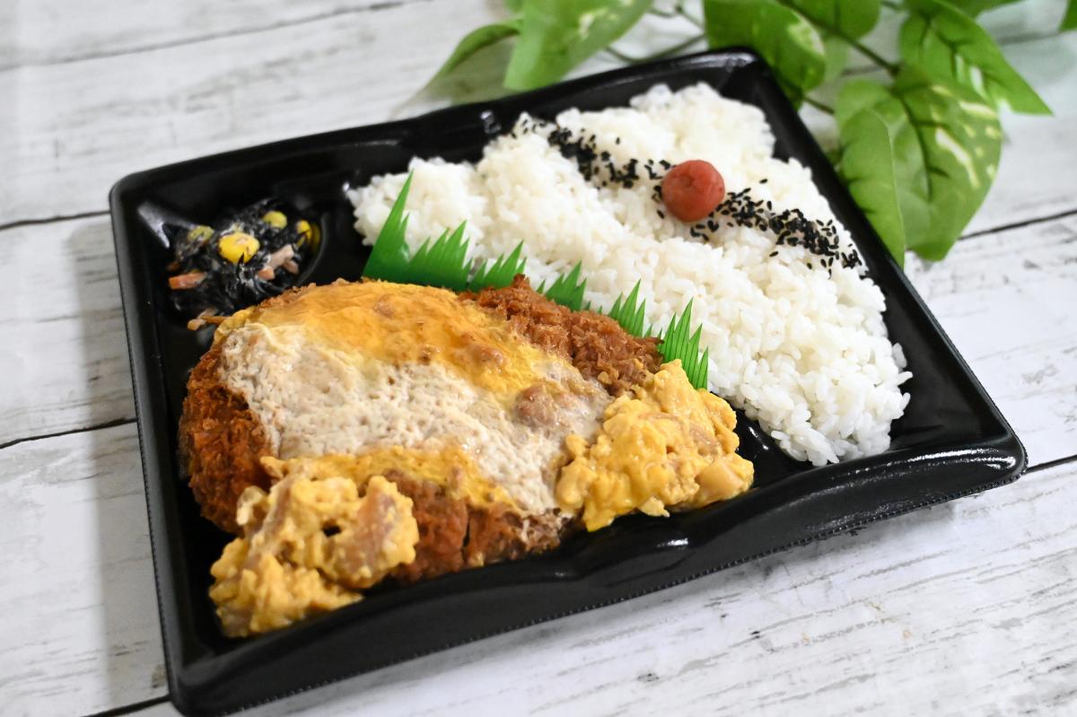 出汁が決め手!ロースかつ煮弁当